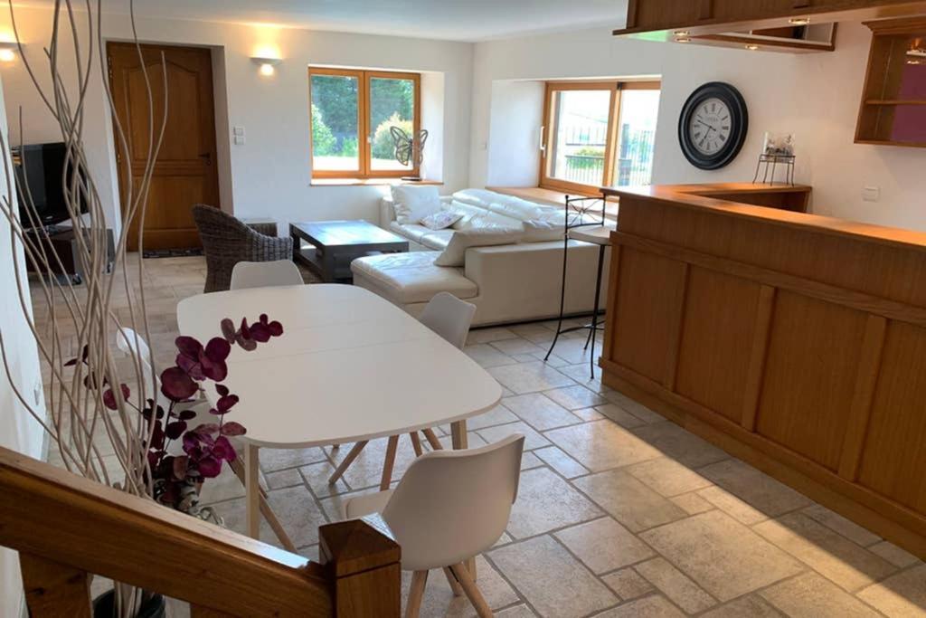 Domaine Des Pierres D Auvergne Flat Екстер'єр фото