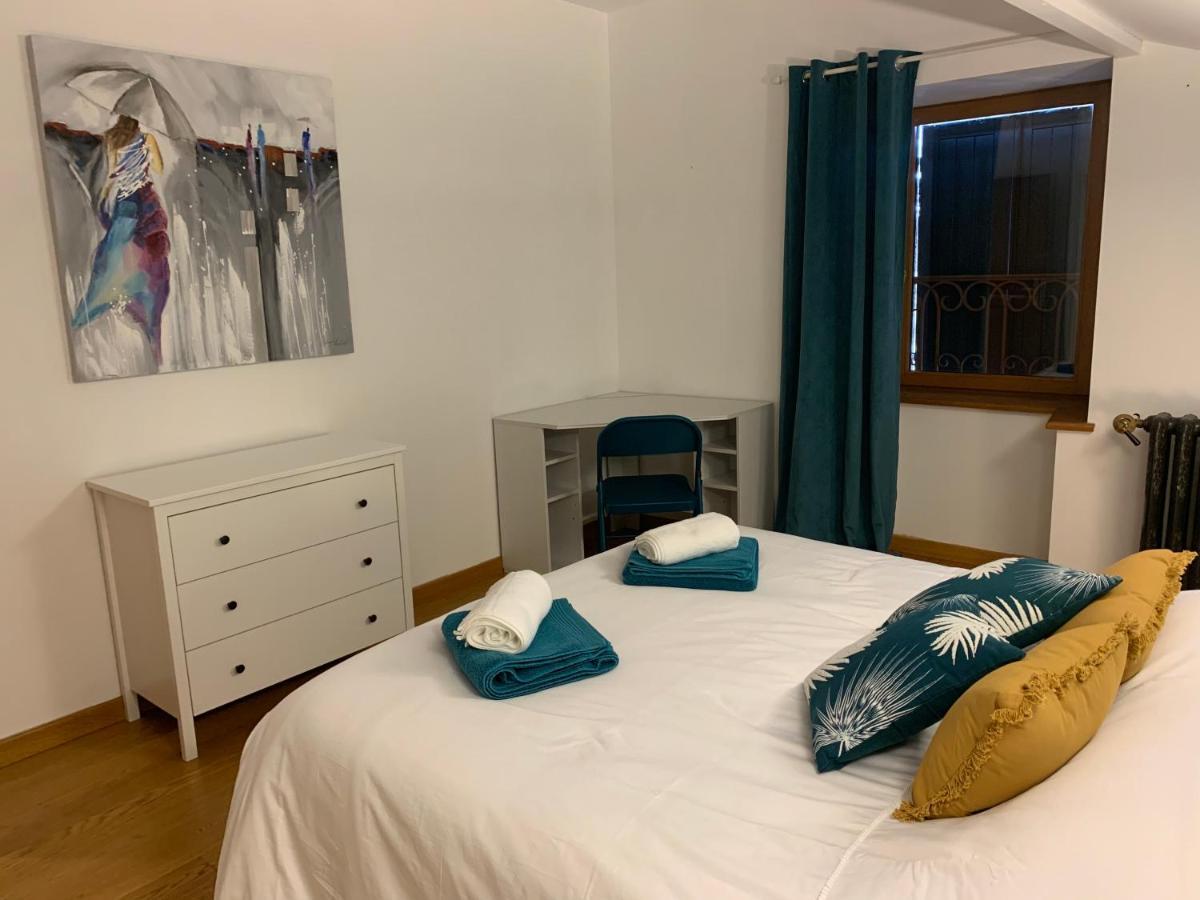 Domaine Des Pierres D Auvergne Flat Екстер'єр фото